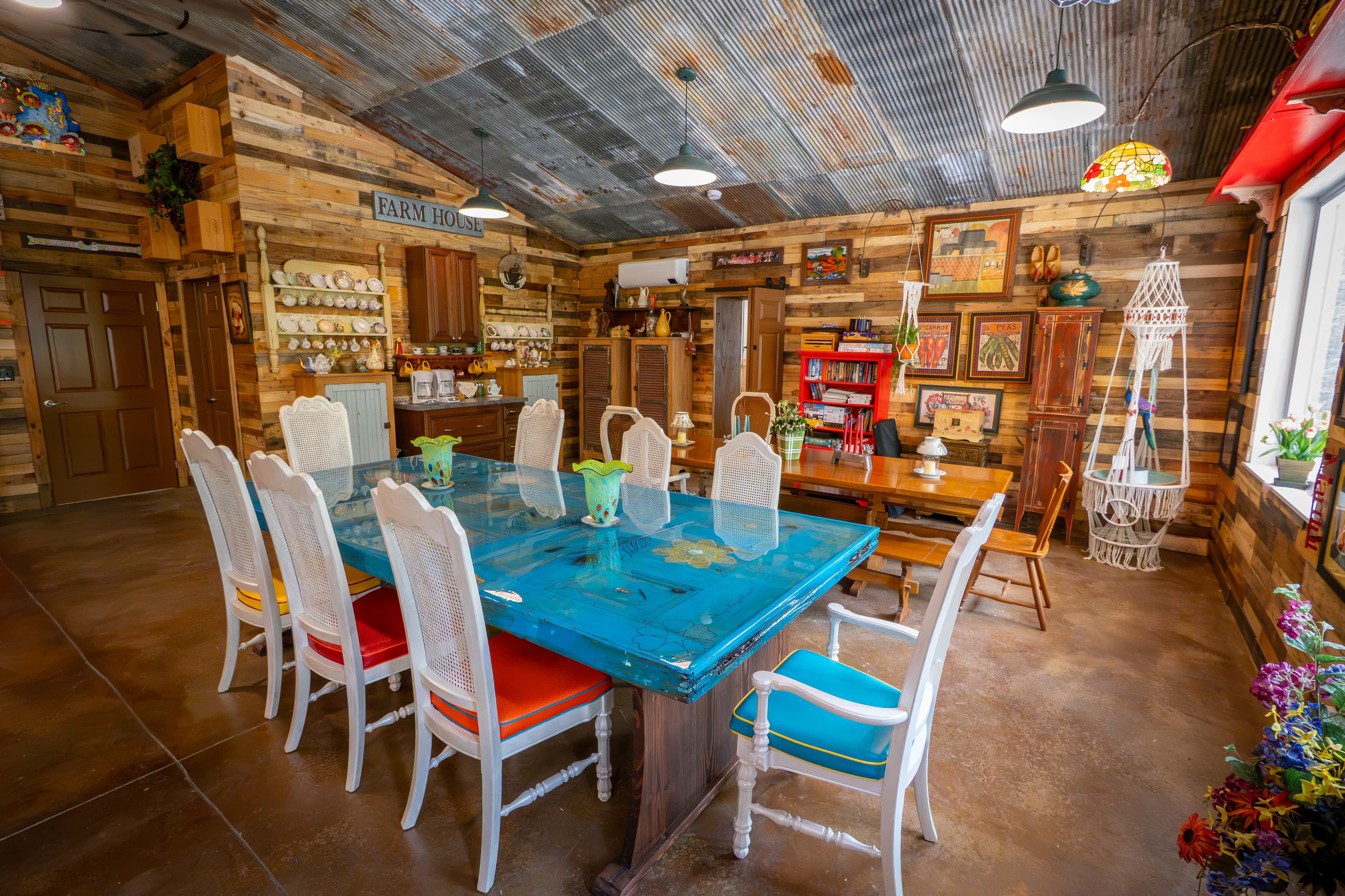 Roost dining area seating for 12 people where your home cooked breakfast will be served