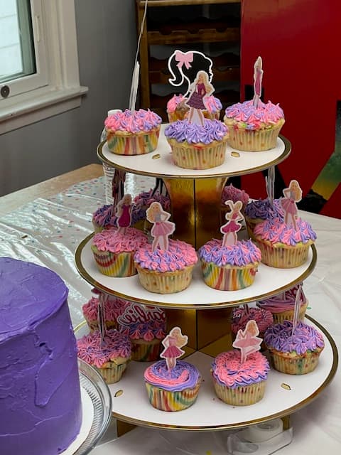 Custom make cakes can be ordered for your special occasion